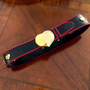 Vintage belt Escada black and red golden heart buckle size 42

Made in Italy
